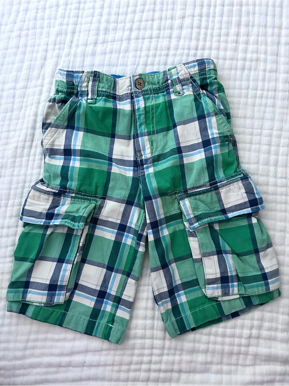 Mini Boden boys size 6 plaid cargo shorts